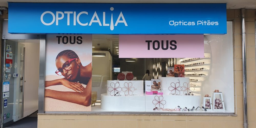 decoração de montra com vinil