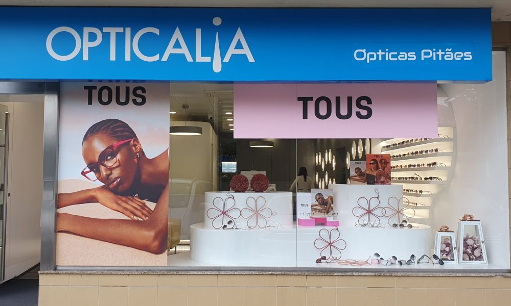decoração de montra com vinil